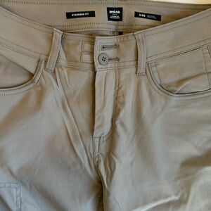 Prana Halle Mid Rise, 30" Inseam, Roll Up Pants Womens size 6/RG light tan